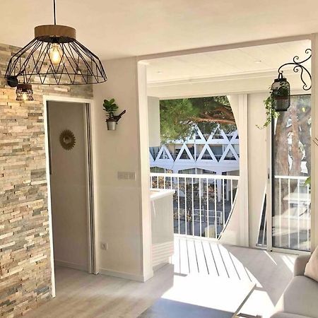 Grand Studio Cabine 30 M² Centre Ville, Refait A Neuf Pour Vous ! Climatise La Grande-Motte Buitenkant foto