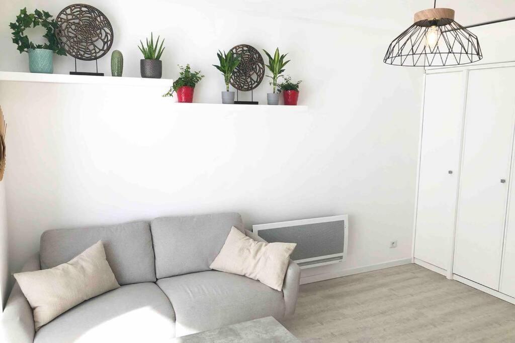 Grand Studio Cabine 30 M² Centre Ville, Refait A Neuf Pour Vous ! Climatise La Grande-Motte Buitenkant foto